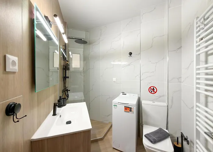 Etheria Modern Thessaloniki